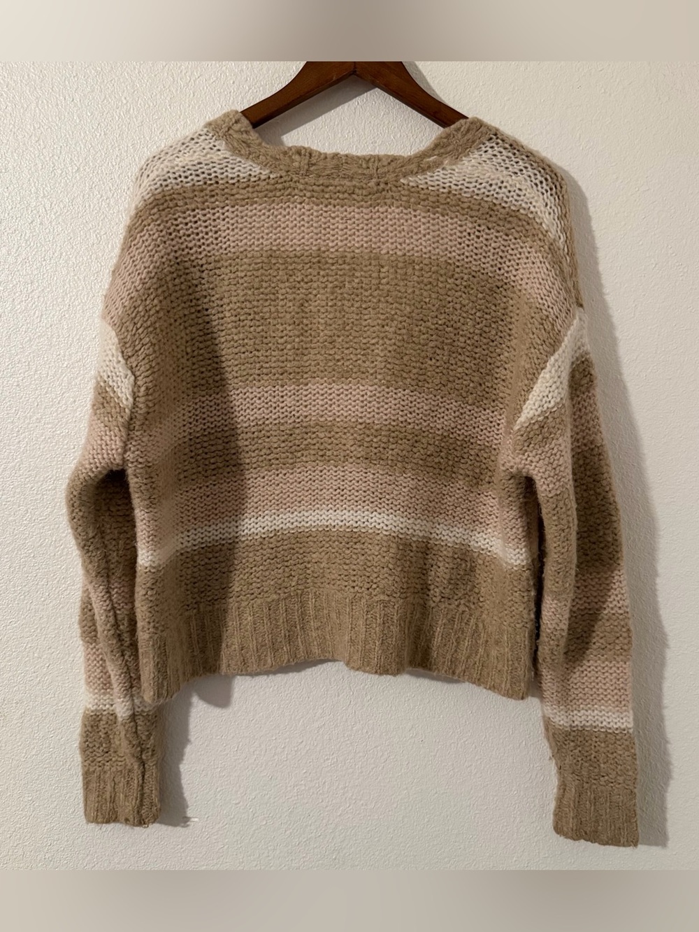 Free People Size XS Tan Cream Baby Pink Knit Striped Oversized Cardigan Sweater - Picture 10 of 10